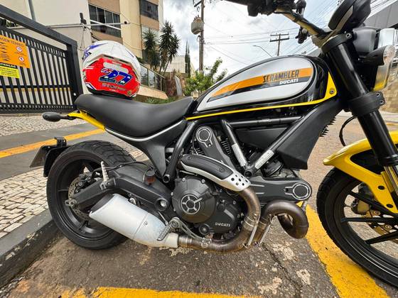 DUCATI SCRAMBLER ICON 